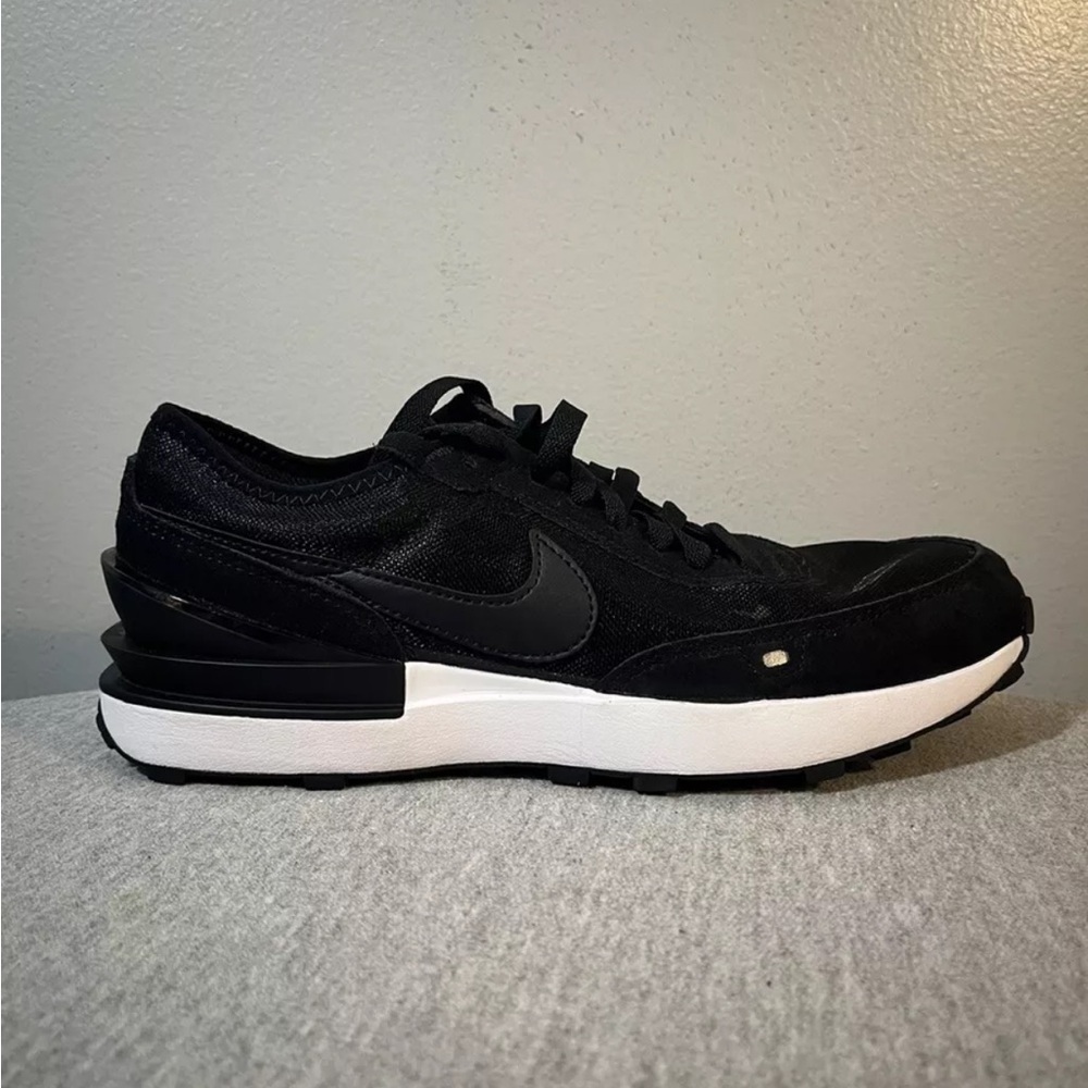 Nike GS Waffle One Grade School Black/White Sneaker Shoe Size 7Y DC0481-001​​​